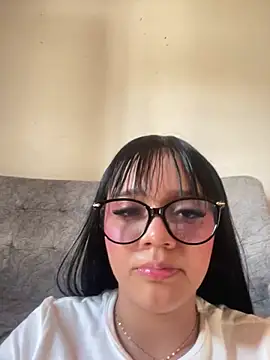 Snapshot of tony_and_katy chatting on July 5, 4:25 pm tony and katy online show from July 5, 4:25 pm