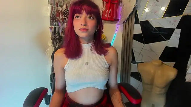 Snapshot of sophia_arevalo chatting on May 15, 2:18 am sophia arevalo online show from May 15, 2:18 am