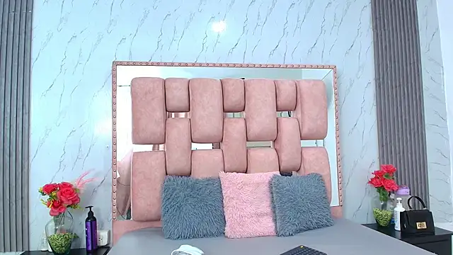 Snapshot of SofiaSommers chatting on October 7, 7:11 pm SofiaSommers online show from October 7, 7:11 pm