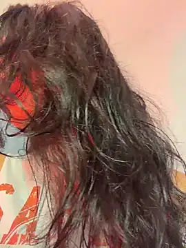 Snapshot of emycarver09 chatting on February 23, 12:19 am emycarver09 online show from February 23, 12:19 am