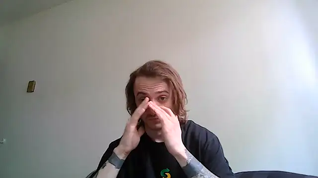 Snapshot of Mr_nightfall chatting on June 8, 6:19 pm Mr nightfall online show from June 8, 6:19 pm