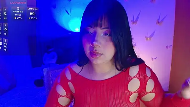 annie-russel online show from December 18, 3:23 am