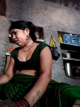 Snapshot of Rashili_jaan chatting on May 13, 2:20 am Rashili jaan online show from May 13, 2:20 am