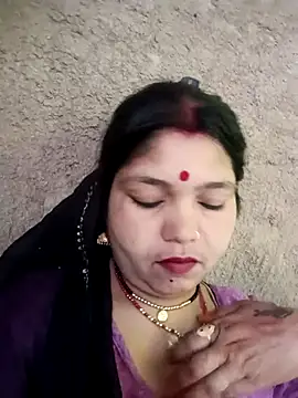 Snapshot of Rashili_jaan chatting on May 19, 12:49 am Rashili jaan online show from May 19, 12:49 am