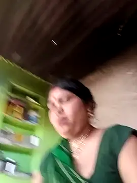 Snapshot of Rashili_jaan chatting on May 30, 2:08 am Rashili jaan online show from May 30, 2:08 am