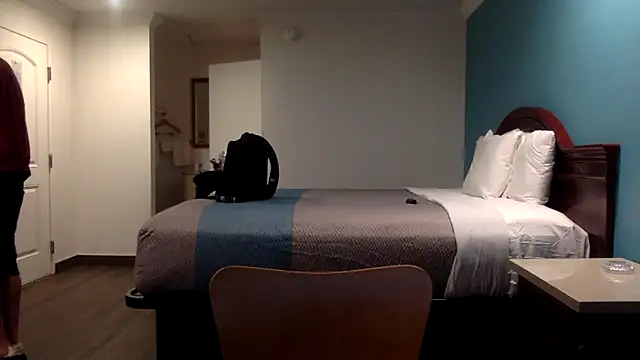 Snapshot of DrewTheTOP chatting on September 21, 8:27 am DrewTheTOP online show from September 21, 8:27 am