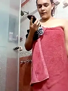 Snapshot of La-Gatatrans chatting on October 10, 1:04 am La-Gatatrans online show from October 10, 1:04 am