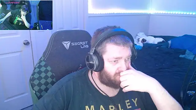 Snapshot of NeedyGlister chatting on March 7, 9:50 am NeedyGlister online show from March 7, 9:50 am