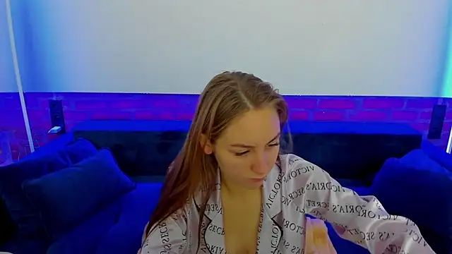 MilaAddams online show from November 12, 6:36 am