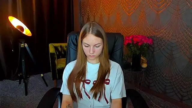 MilaAddams online show from July 1, 5:42 am