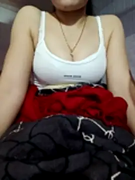 LucyyLy online show from December 14, 11:59 am