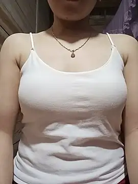 Snapshot of LucyyLy chatting on May 29, 12:58 pm LucyyLy online show from May 29, 12:58 pm