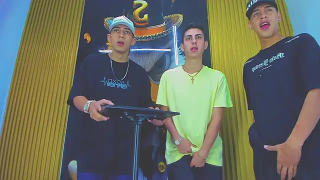 Dante Brown1  online show from December 5, 5:27 am