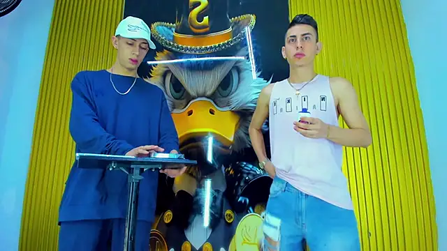 Dante Brown1  online show from December 18, 5:24 am