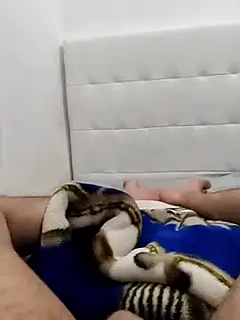 Yazaza1999 online show from October 18, 1:34 pm