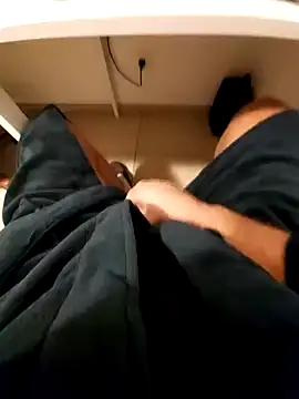 Snapshot of hpp66 chatting on October 26, 5:52 pm hpp66 online show from October 26, 5:52 pm