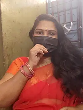 Snapshot of Tamil_Azhaghi25 chatting on November 1, 5:42 am Tamil Azhaghi25 online show from November 1, 5:42 am