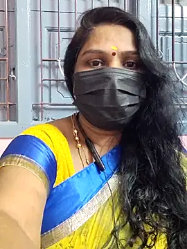 Snapshot of Tamil_Azhaghi25 chatting on November 2, 6:21 pm Tamil Azhaghi25 online show from November 2, 6:21 pm