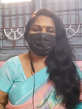 Snapshot of Tamil_Azhaghi25 chatting on November 6, 6:47 am Tamil Azhaghi25 online show from November 6, 6:47 am