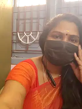 Snapshot of Tamil_Azhaghi25 chatting on November 8, 7:19 am Tamil Azhaghi25 online show from November 8, 7:19 am