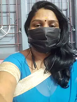 Snapshot of Tamil_Azhaghi25 chatting on November 10, 7:13 pm Tamil Azhaghi25 online show from November 10, 7:13 pm