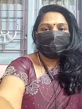 Snapshot of Tamil_Azhaghi25 chatting on November 12, 5:24 pm Tamil Azhaghi25 online show from November 12, 5:24 pm