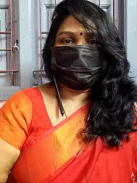 Snapshot of Tamil_Azhaghi25 chatting on November 14, 6:28 pm Tamil Azhaghi25 online show from November 14, 6:28 pm