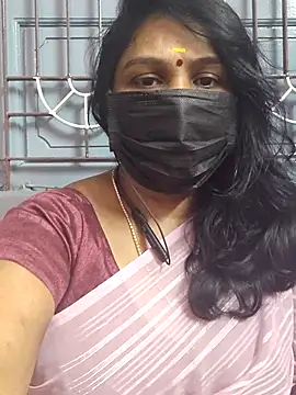 Snapshot of Tamil_Azhaghi25 chatting on November 15, 5:53 pm Tamil Azhaghi25 online show from November 15, 5:53 pm