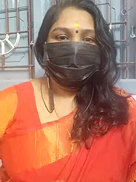 Snapshot of Tamil_Azhaghi25 chatting on November 25, 6:19 pm Tamil Azhaghi25 online show from November 25, 6:19 pm