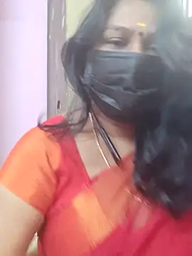 Snapshot of Tamil_Azhaghi25 chatting on November 26, 6:36 am Tamil Azhaghi25 online show from November 26, 6:36 am