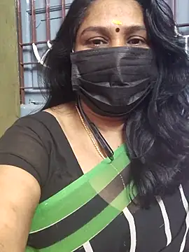 Snapshot of Tamil_Azhaghi25 chatting on November 26, 6:53 pm Tamil Azhaghi25 online show from November 26, 6:53 pm