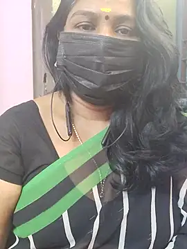 Snapshot of Tamil_Azhaghi25 chatting on November 27, 6:59 am Tamil Azhaghi25 online show from November 27, 6:59 am