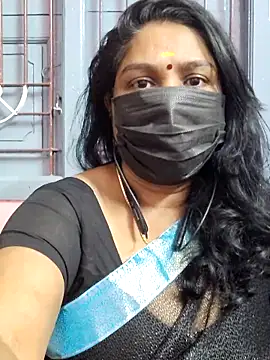 Snapshot of Tamil_Azhaghi25 chatting on December 2, 6:36 pm Tamil Azhaghi25 online show from December 2, 6:36 pm