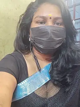 Snapshot of Tamil_Azhaghi25 chatting on December 3, 6:43 am Tamil Azhaghi25 online show from December 3, 6:43 am