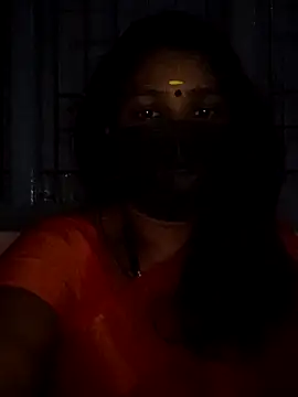 Snapshot of Tamil_Azhaghi25 chatting on December 3, 6:50 pm Tamil Azhaghi25 online show from December 3, 6:50 pm