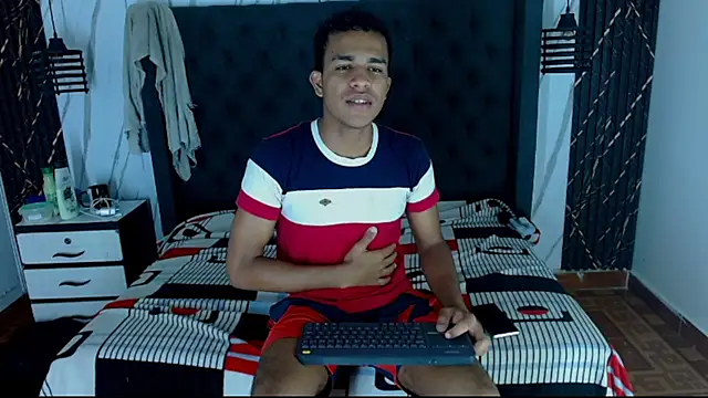 aston xvera online show from October 26, 3:45 am