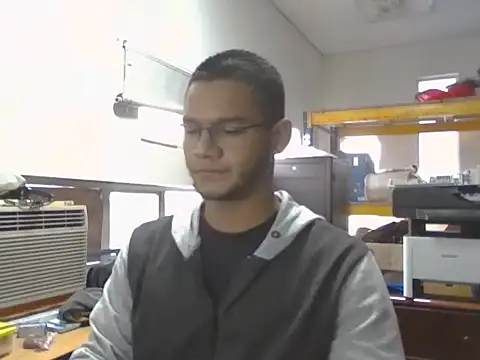 Snapshot of jayden_cooper1 chatting on December 5, 1:42 pm jayden cooper1 online show from December 5, 1:42 pm