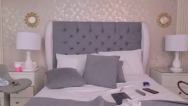 Snapshot of ZoeWilliis chatting on July 28, 6:20 pm ZoeWilliis online show from July 28, 6:20 pm