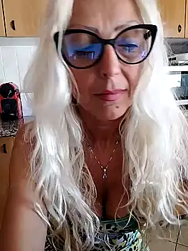 Snapshot of _sexyBLONDE46_ chatting on July 5, 4:14 pm sexyBLONDE46 online show from July 5, 4:14 pm
