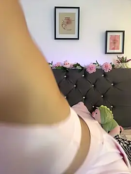 Im Lyan online show from December 2, 3:07 pm