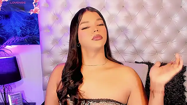 Snapshot of Valeria_Swett_ chatting on May 30, 8:39 pm Valeria Swett online show from May 30, 8:39 pm