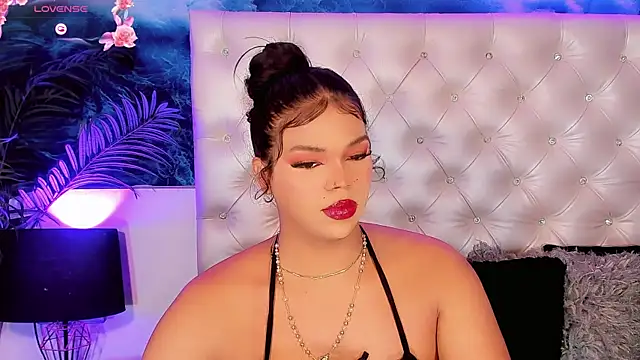 Snapshot of Valeria_Swett_ chatting on June 22, 8:50 pm Valeria Swett online show from June 22, 8:50 pm