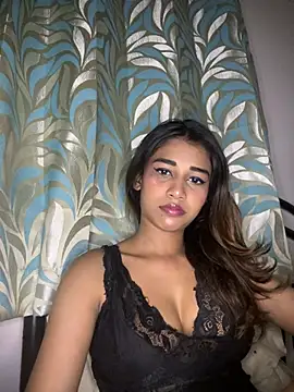 STRIP GLOW online show from January 10, 11:53 pm