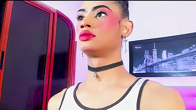 aura-monet online show from December 18, 8:20 am