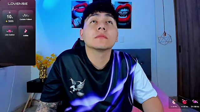 Nicolas James Sc online show from February 14, 12:57 pm