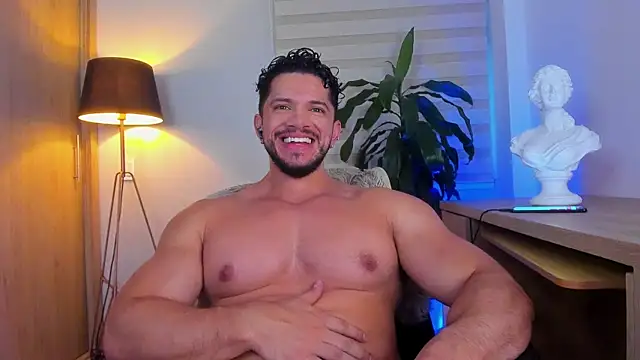 Snapshot of Erick_Thompsonx chatting on May 11, 10:51 pm Erick Thompsonx online show from May 11, 10:51 pm