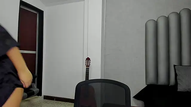 Charlotte-Star online show from October 30, 8:31 pm