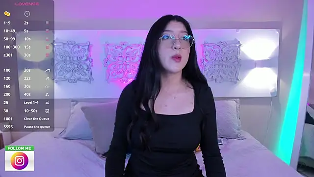 kaylii purple online show from December 16, 8:14 pm