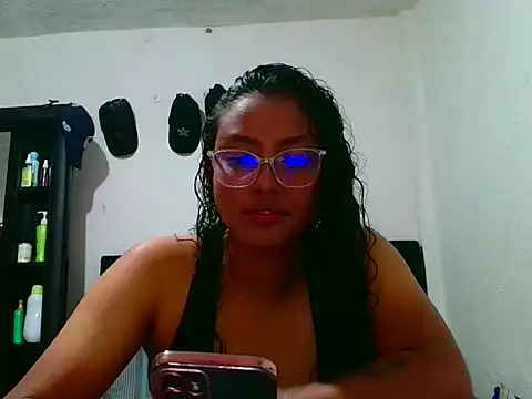 Snapshot of WILD_MULAN chatting on December 20, 12:18 am WILD MULAN online show from December 20, 12:18 am