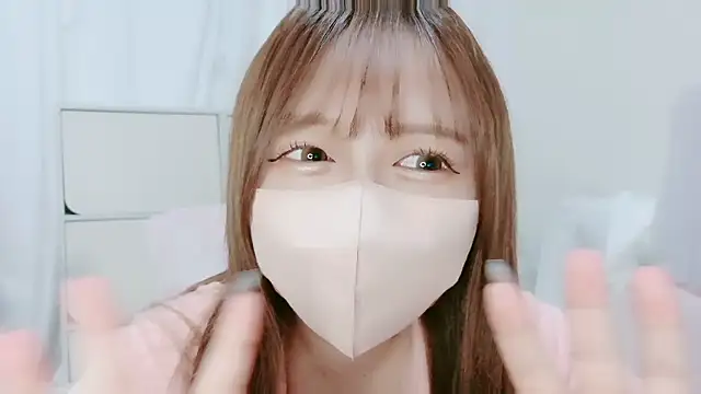 Snapshot of Hanachan_Gcup_ chatting on October 16, 8:15 am Hanachan Gcup online show from October 16, 8:15 am